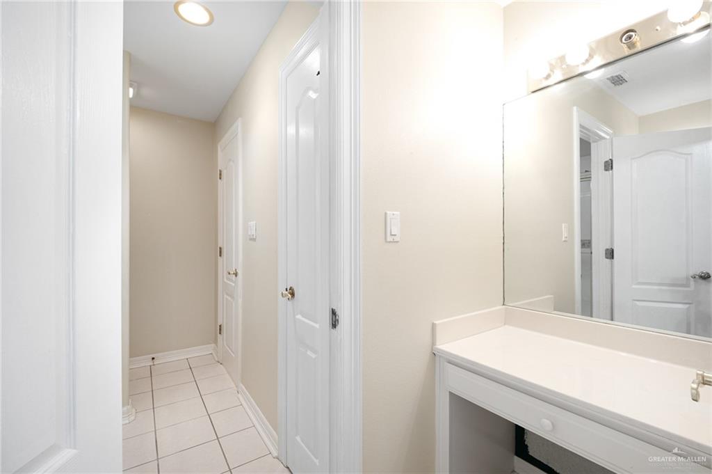 3814 B Shea Weslaco, TX 78596 - Photo 20 of 43