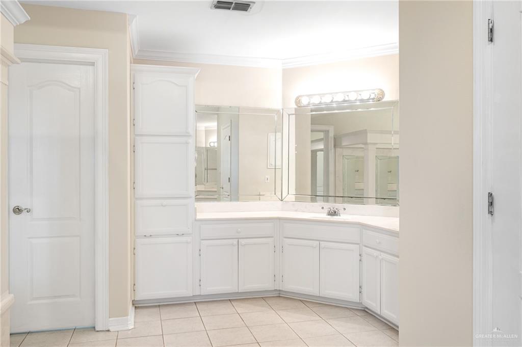 3814 B Shea Weslaco, TX 78596 - Photo 34 of 43