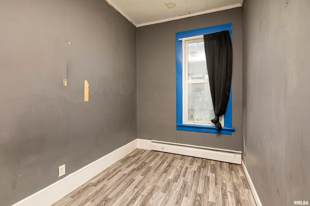 $77,000 | 1500 West Tyler Street, Herrin, IL 62948