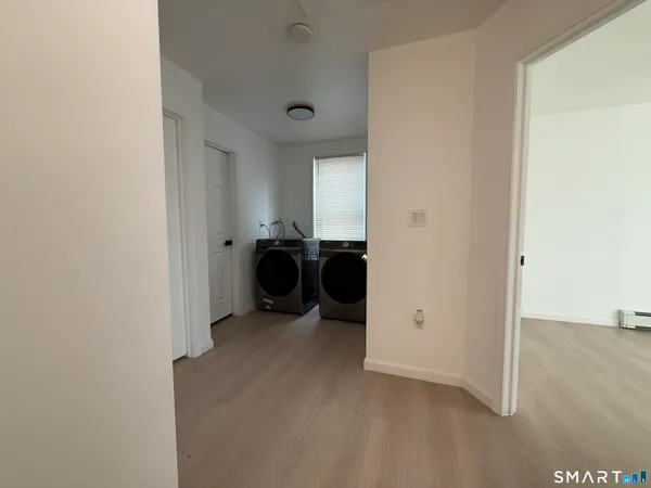 $2,300 | 8-12 Sterling Street, Hartford, CT 06112