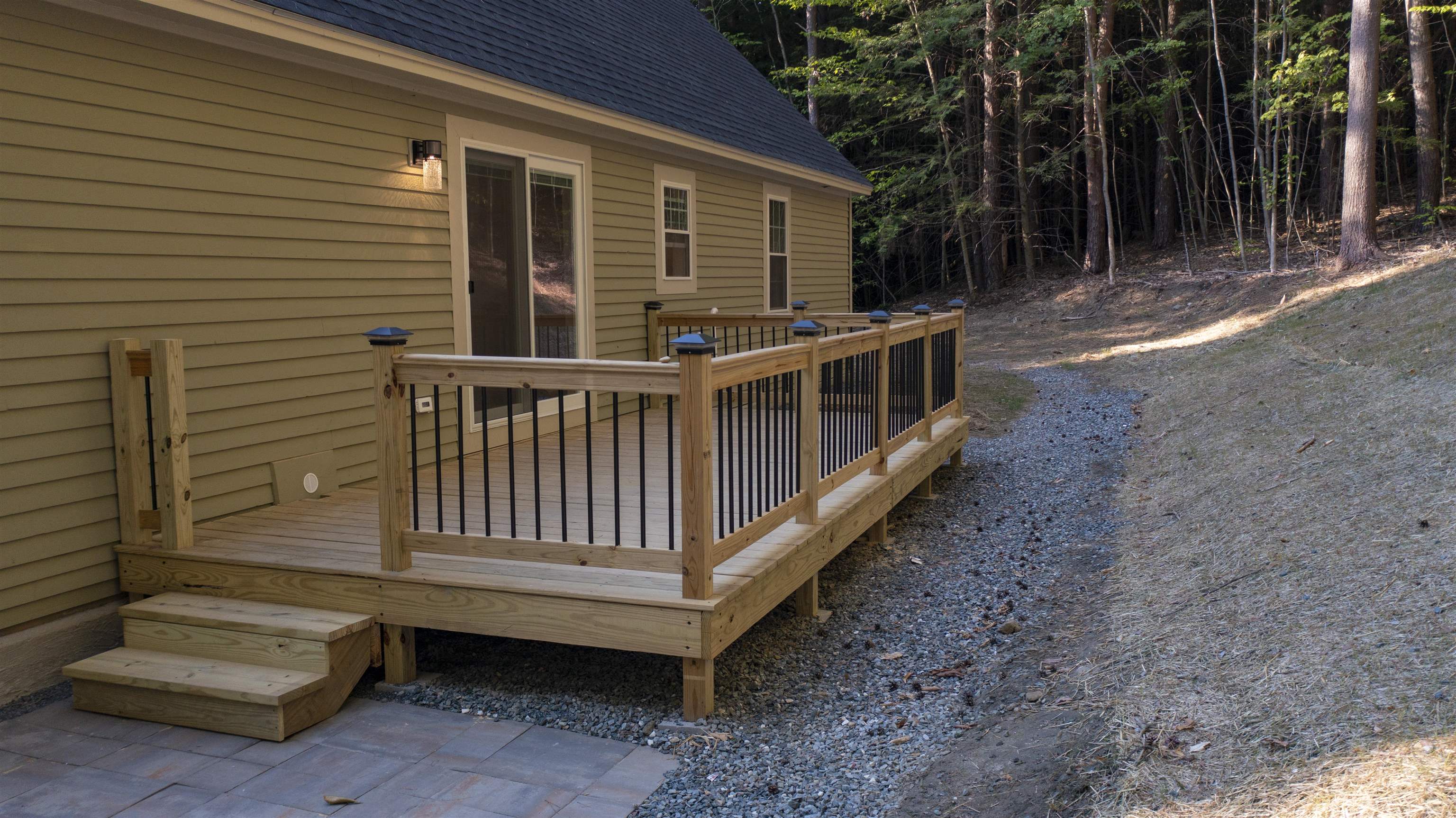 72 Tichenor Road Hartford, VT 05059 - Photo 36 of 39 Gallery Image 36