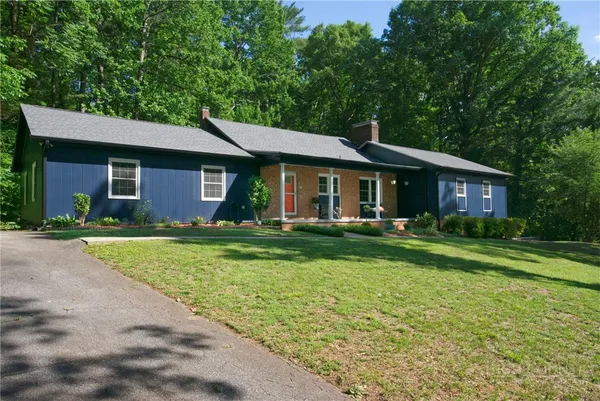 $460,000 | 216 Eastwood Park Drive Southeast, Lenoir, NC 28645