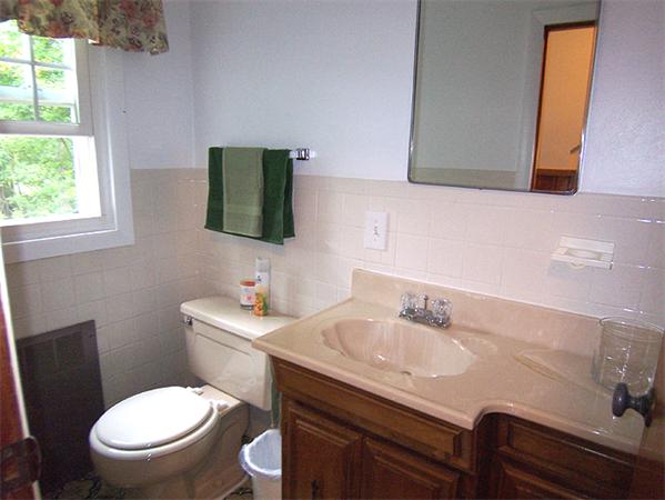 564 Dewey Street West Springfield, MA 01089 - Photo 16 of 27 Gallery Image 16