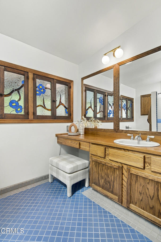 5725 Canyonside Road La Crescenta, CA 91214 - Photo 32 of 74 049_5725 Canyonside Rd_GYP-MLS