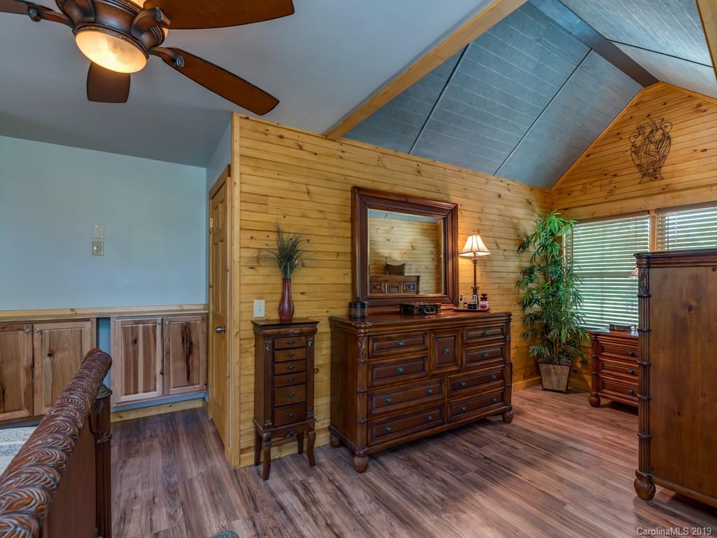 152 Creekside Circle Rutherfordton, NC 28139 - Photo 18 of 31 Gallery Image 18