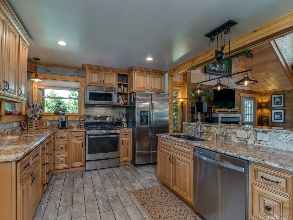 152 Creekside Circle Rutherfordton, NC 28139 - Photo 6 of 31 Gallery Image 6