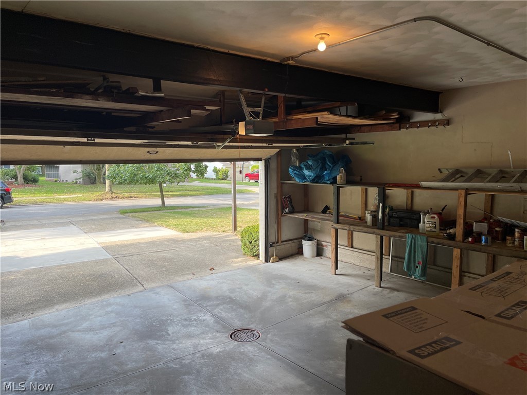 3681 Stoneleigh Road Cleveland, OH 44121 - Photo 33 of 35 attached 2 car garage
