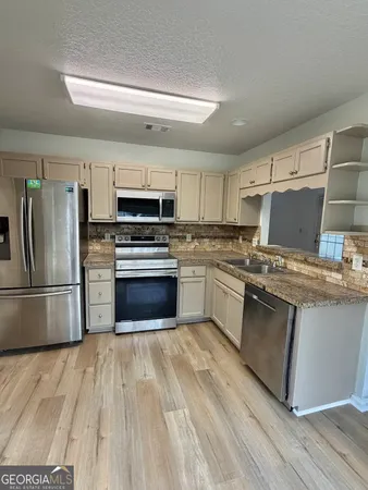 $2,300 | 93 Mollies Court, St. Marys, GA 31558