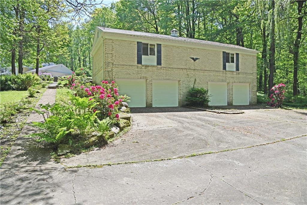 320 McCullough Road Sharpsville, PA 16150 - Photo 23 of 25 carriage house from lower level also 4 car garage