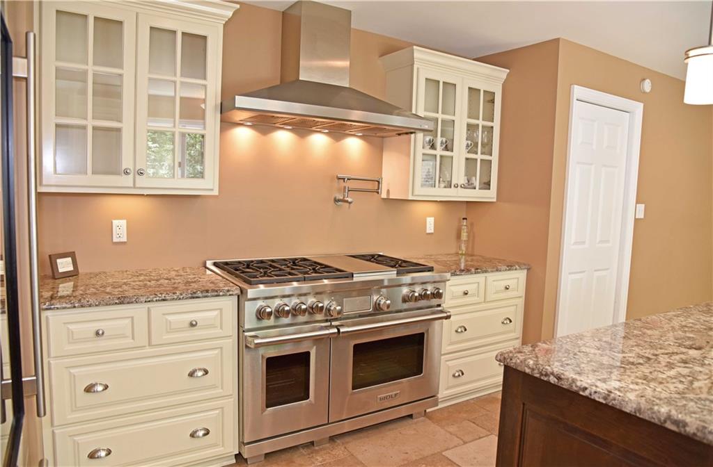 320 McCullough Road Sharpsville, PA 16150 - Photo 10 of 25 kitchen has everything you need