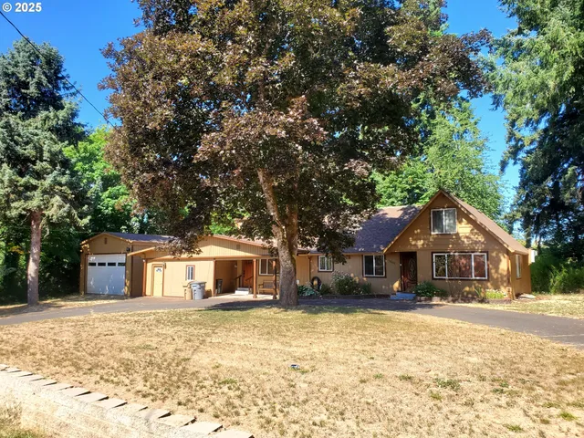 $499,900 | 1006 Mountain View Road, Sweet Home, OR 97386