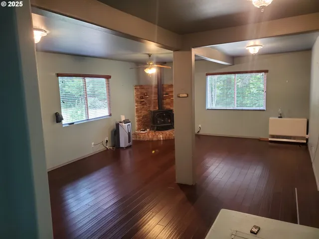 $499,900 | 1006 Mountain View Road, Sweet Home, OR 97386