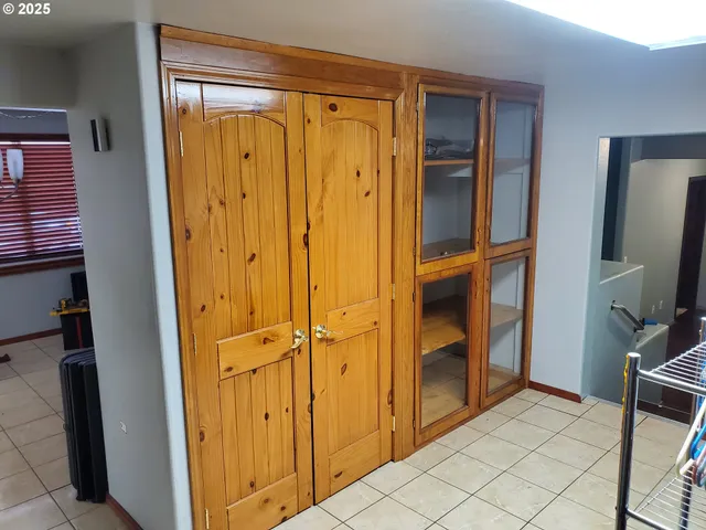 $499,900 | 1006 Mountain View Road, Sweet Home, OR 97386