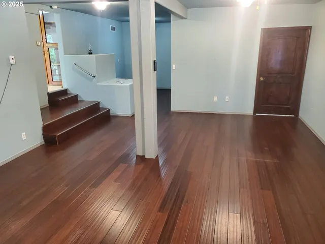 $499,900 | 1006 Mountain View Road, Sweet Home, OR 97386