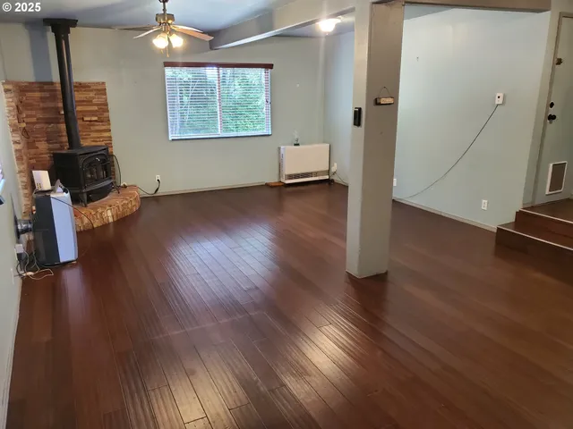 $499,900 | 1006 Mountain View Road, Sweet Home, OR 97386