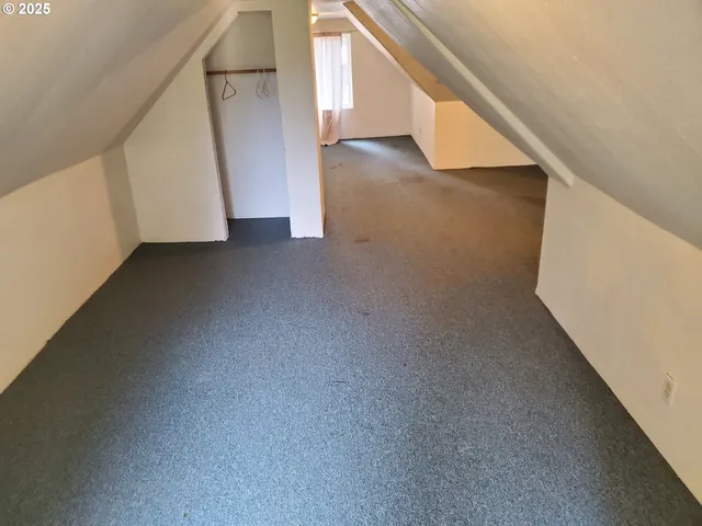 $499,900 | 1006 Mountain View Road, Sweet Home, OR 97386