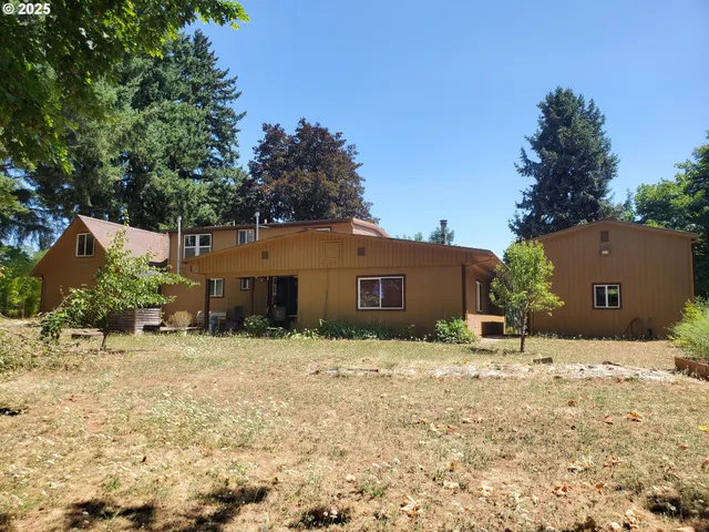 $499,900 | 1006 Mountain View Road, Sweet Home, OR 97386