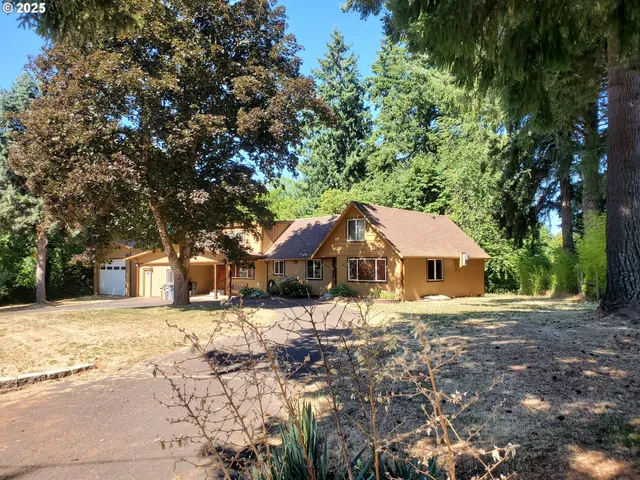 $499,900 | 1006 Mountain View Road, Sweet Home, OR 97386