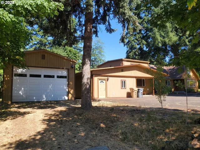$499,900 | 1006 Mountain View Road, Sweet Home, OR 97386
