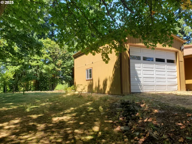 $499,900 | 1006 Mountain View Road, Sweet Home, OR 97386