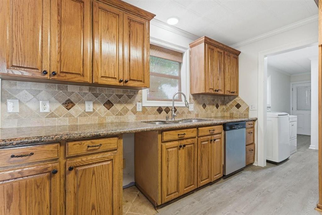 2504 Bonito Drive Lake Charles, LA 70605 - Photo 4 of 20