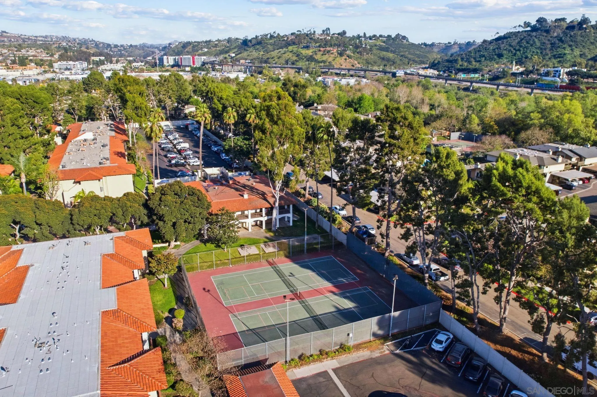 6019 Rancho Mission Road, Unit 204 San Diego, CA 92108 - Photo 35 of 38 Community Tennis Courts