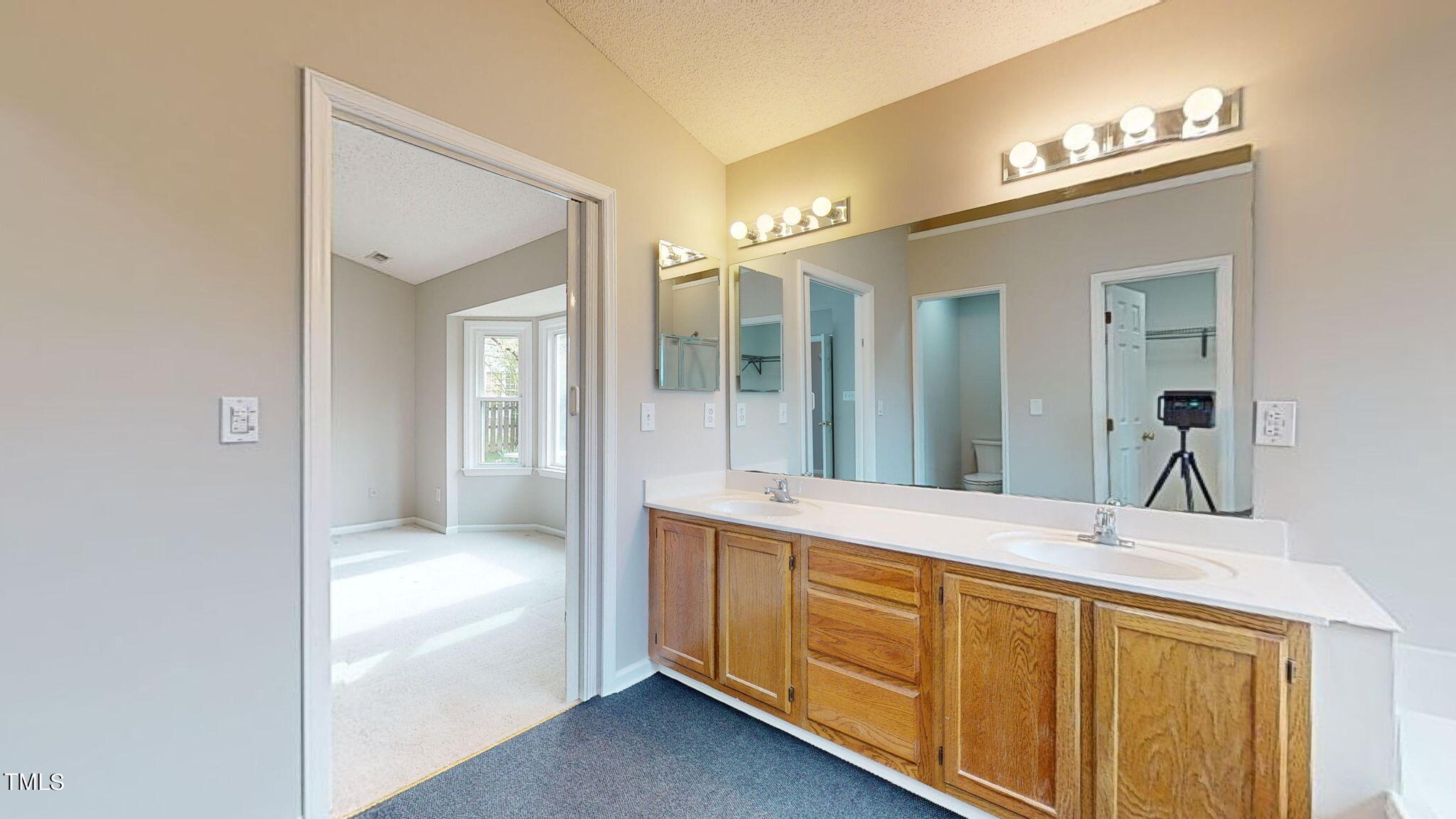 43-web-or-mls-12305-Harcourt-Dr-Raleigh-