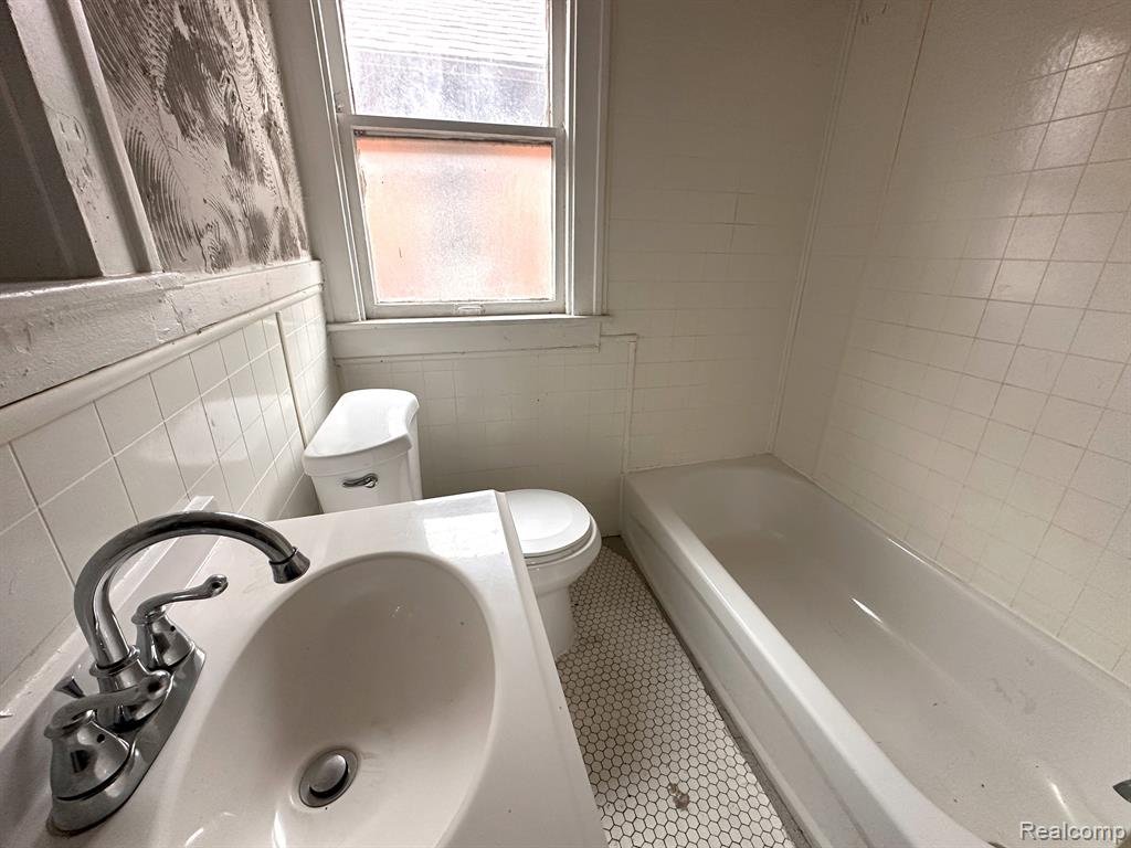 5009 Ridgewood Street Detroit, MI 48204 - Photo 13 of 29