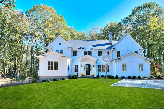 $3,595,000 | 199 Mariomi Road, New Canaan, CT 06840