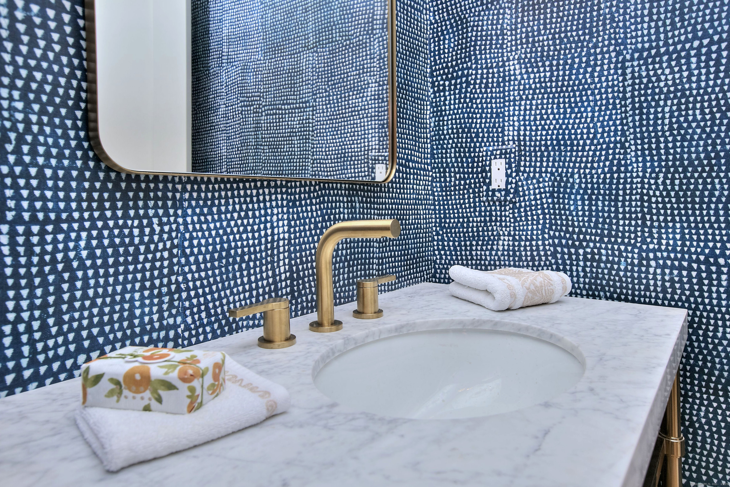 199 Mariomi Road New Canaan, CT 06840 - Photo 15 of 39