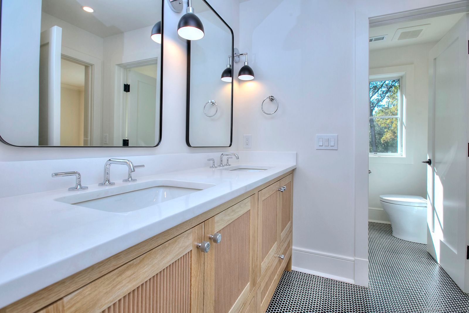 199 Mariomi Road New Canaan, CT 06840 - Photo 28 of 39