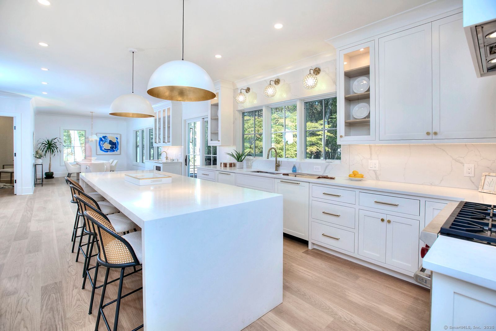 199 Mariomi Road New Canaan, CT 06840 - Photo 6 of 39