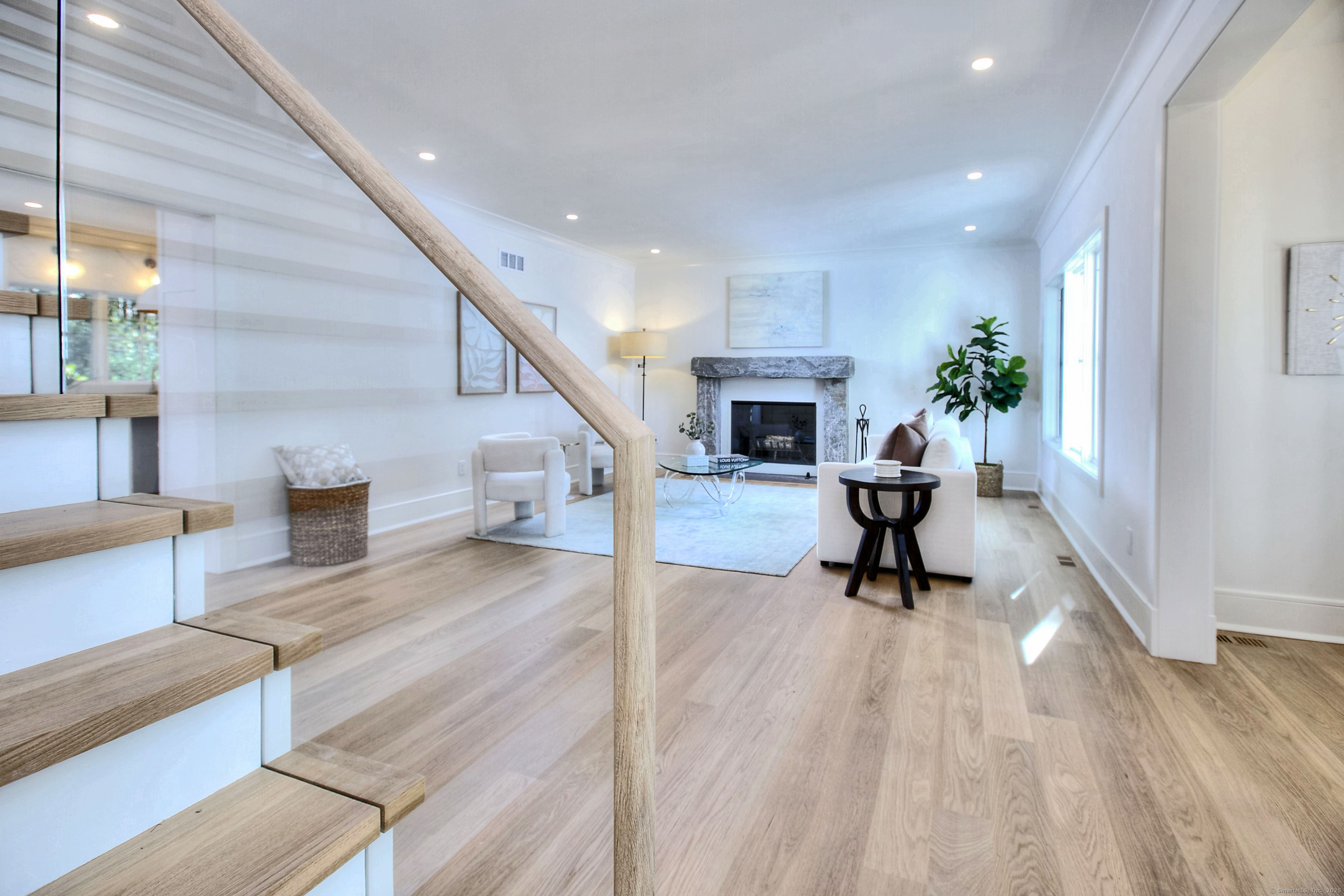 199 Mariomi Road New Canaan, CT 06840 - Photo 10 of 39