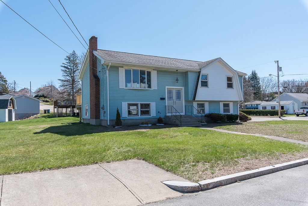 13 Mitris Boulevard Woonsocket, RI 02895 - Photo 19 of 48 Gallery Image 19