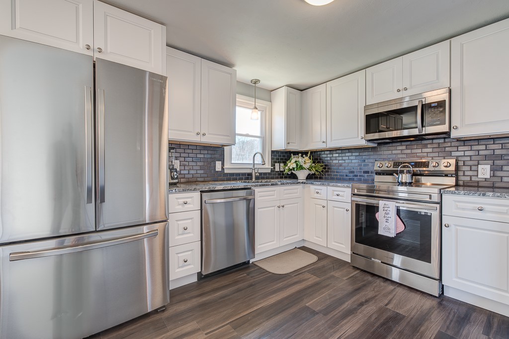 13 Mitris Boulevard Woonsocket, RI 02895 - Photo 33 of 48 Kitchen