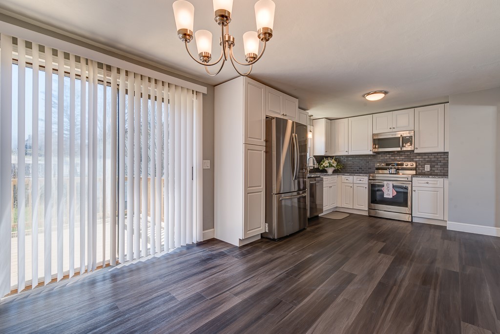 13 Mitris Boulevard Woonsocket, RI 02895 - Photo 34 of 48 Dining /Kitchen