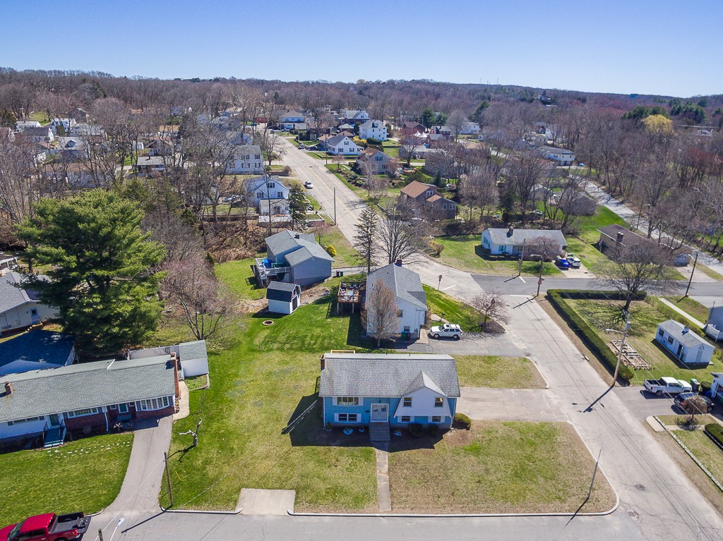 13 Mitris Boulevard Woonsocket, RI 02895 - Photo 7 of 48 Gallery Image 7
