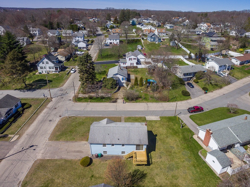 13 Mitris Boulevard Woonsocket, RI 02895 - Photo 10 of 48 Gallery Image 10