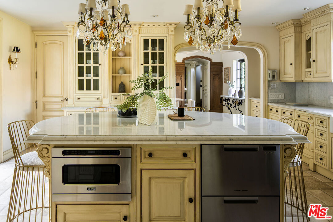 10950 Bellagio Road Los Angeles, CA 90077 - Photo 36 of 55