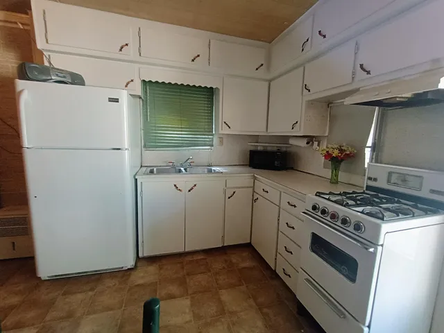 $159,000 | 8459 North Lake Shore Drive, Bitely, MI 49309