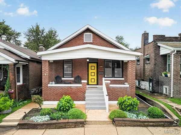 $200,000 | 4448 Wallace Street, St. Louis, MO 63116
