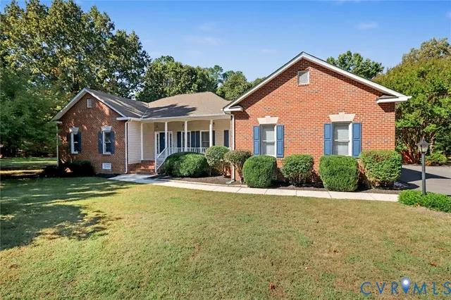 $470,000 | 13824 Brandycrest Drive, Chesterfield, VA 23832