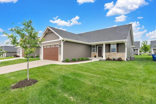 $409,900 | 3052 Charissas Place, Bettendorf, IA 52722