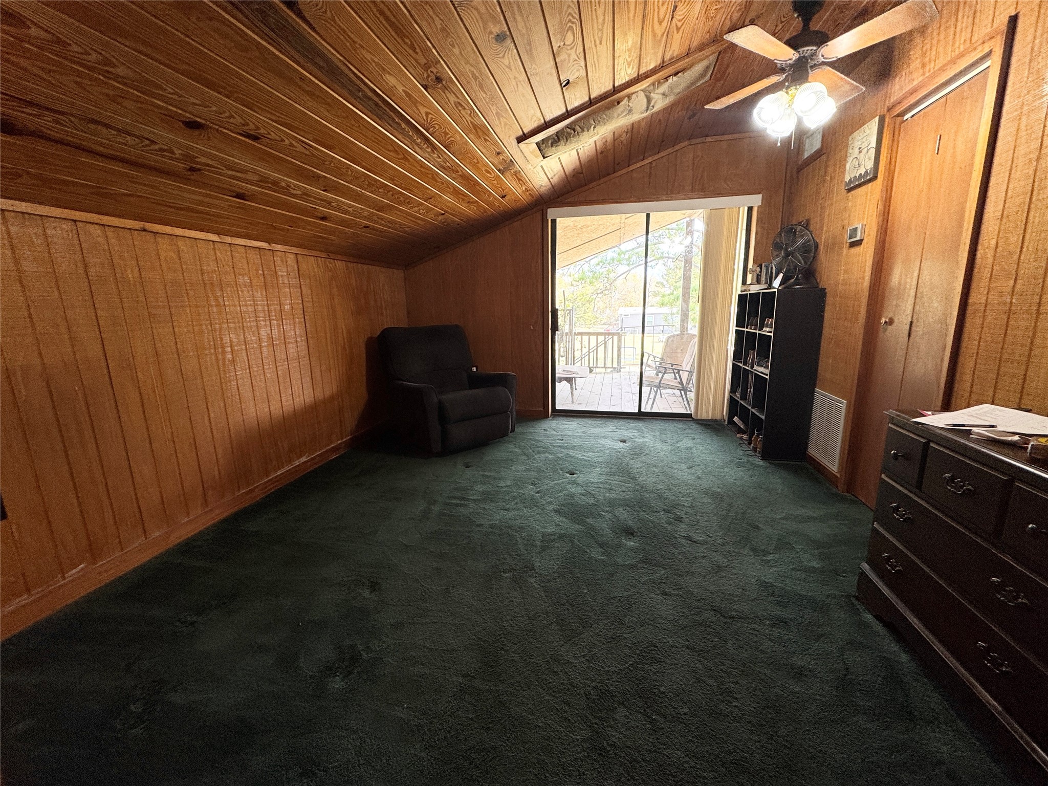 307 Deerwood Drive Trinity, TX 75862 - Photo 20 of 27 This room can be a bedroom or an upstairs den. It also has a kitchenette