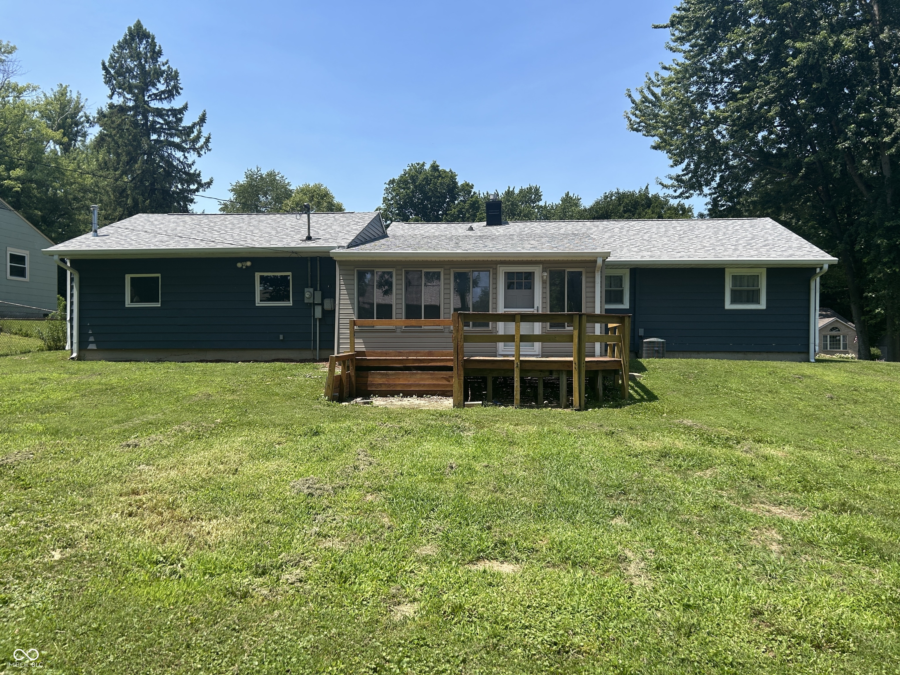515 South Broadway Street Pendleton, IN 46064 - Photo 8 of 36