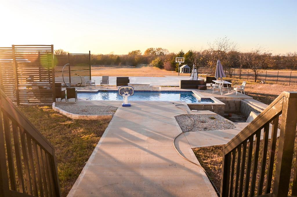 997 Ovilla Road Waxahachie, TX 75167 - Photo 6 of 32 Pool Area/Users/felishajacques/Desktop/Screenshot 2026-05-08 at 5.27.26?PM.png