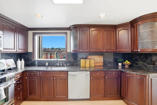 $1,449,888 | 20 Dorado Terrace, Unit C, San Francisco, CA 94112