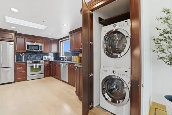 $1,449,888 | 20 Dorado Terrace, Unit C, San Francisco, CA 94112