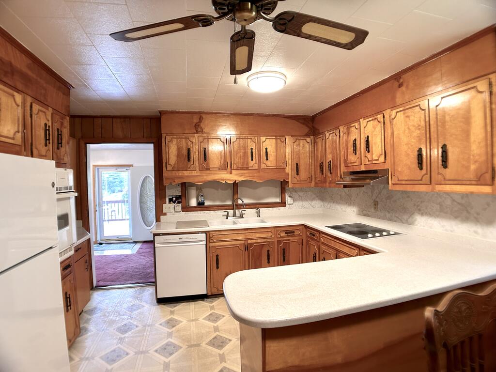 1081 Fire Tower Road Honaker, VA 24260 - Photo 13 of 34 Gallery Image 13