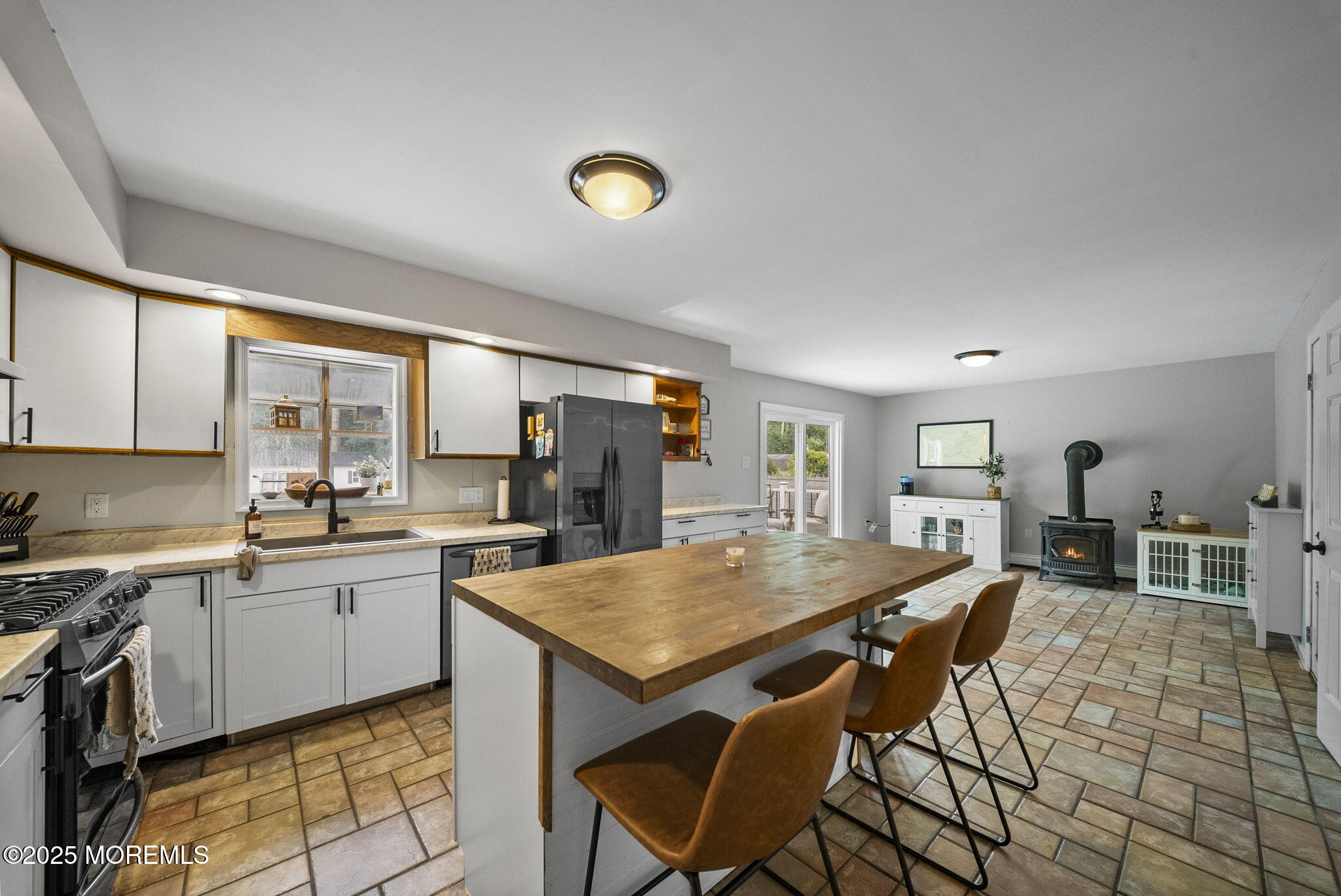 67 Maxim Road Howell, NJ 07731 - Photo 16 of 47 30-web-or-mls-DSC04695